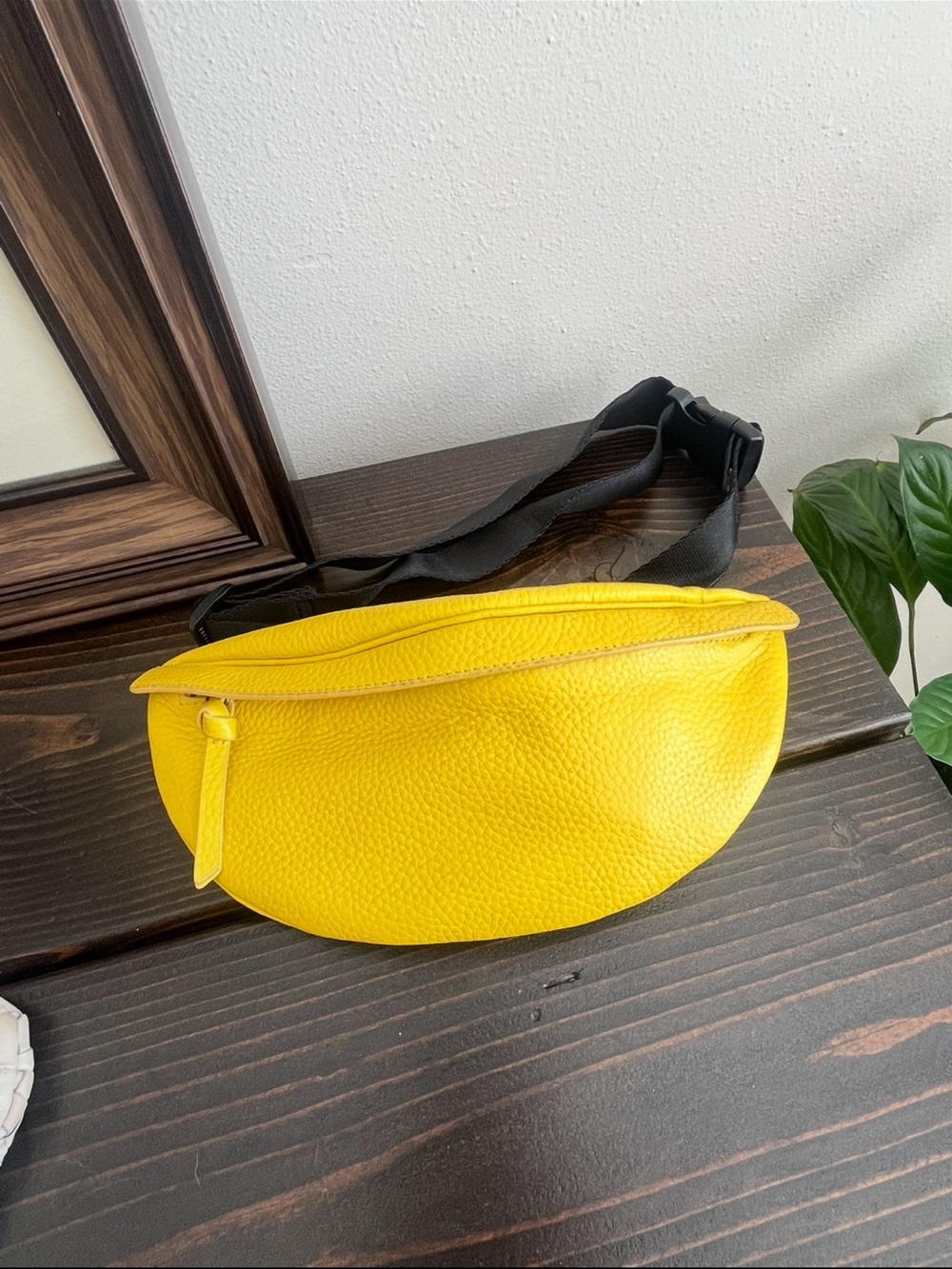 Melrose and Market Nordstrom yellow leather Fanny pack waist bag crossbody